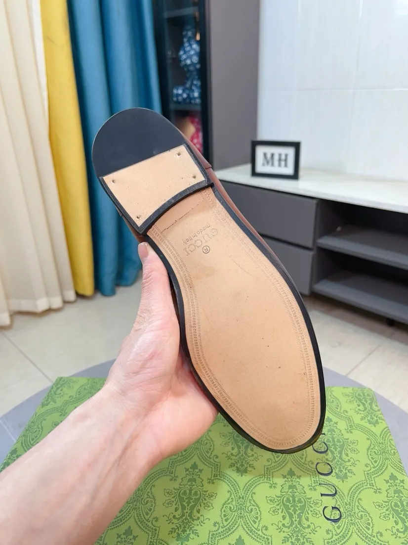 Men's shoes 💰500🌹🌹【GUCCI】The most popular classic Gucci leather shoes. Synchronized with the official website, the upper is made of Italian first-layer cowhide ➕cowhide lining, with unique brand and unique craftsmanship. Highlighting the hot style of the new year. Stop hesitating, stop wandering, get it now. Number: 38--44